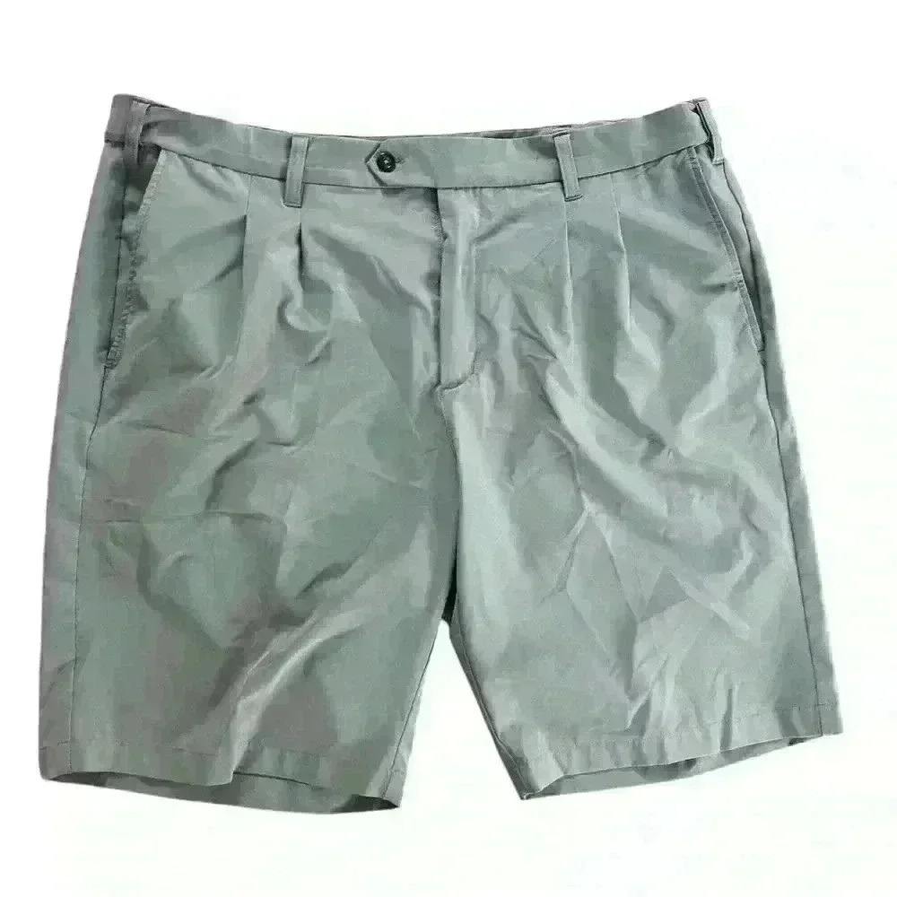 Tiger Woods Gray Men's Golf Shorts Size 40